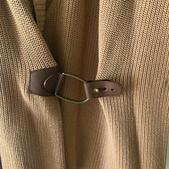 Sweater Vest - Picture 2 of 4